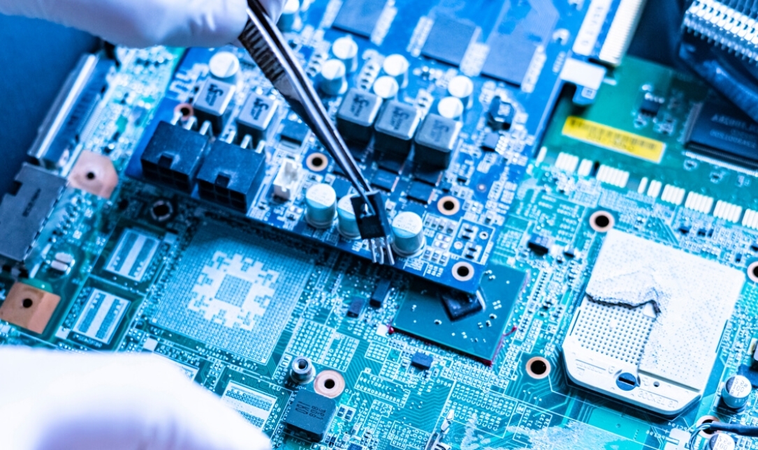 Импортозамещение в электронике: российские аналоги популярных зарубежных компонентов main image